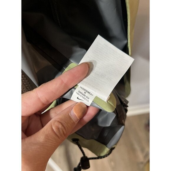 Nike Sportswear Storm-FIT Legacy Hooded Shell Jacket Olives Green DM5499-334 Med - Picture 10 of 16